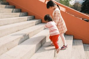 Découverte des 8 étapes clés de la vie : leçons précieuses pour les entrepreneurs et les dirigeants d'aujourd'hui