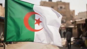 découvrez le montant réel du smic en algérie en 2026 et son impact sur le pouvoir d'achat des travailleurs.