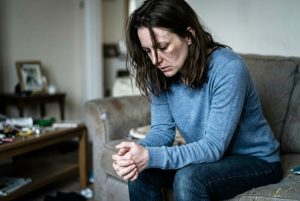 Violences conjugales : l'IA de prévention aide les victimes grâce à une détection précoce et un nouveau suivi inédit.